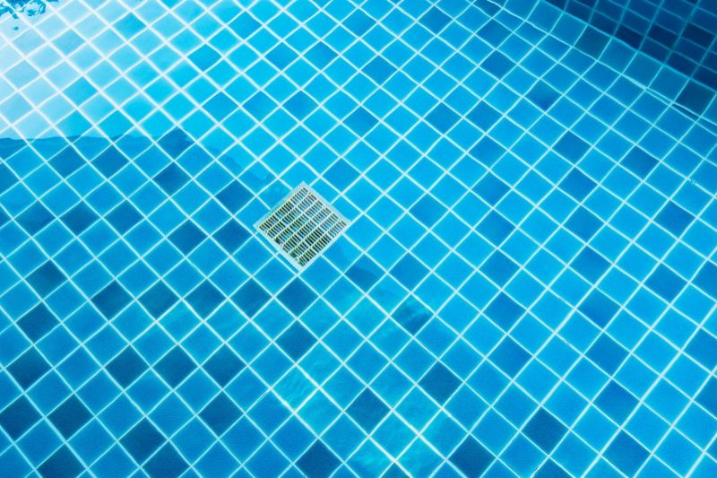 Guide To Draining Your Swimming Pool